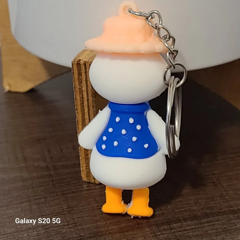 Unbranded‎ Duck Keychain Multi-Color NEW Collectible School Home Auto Gym Office